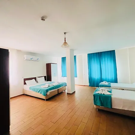 Sirin Apartrooms アパートホテル